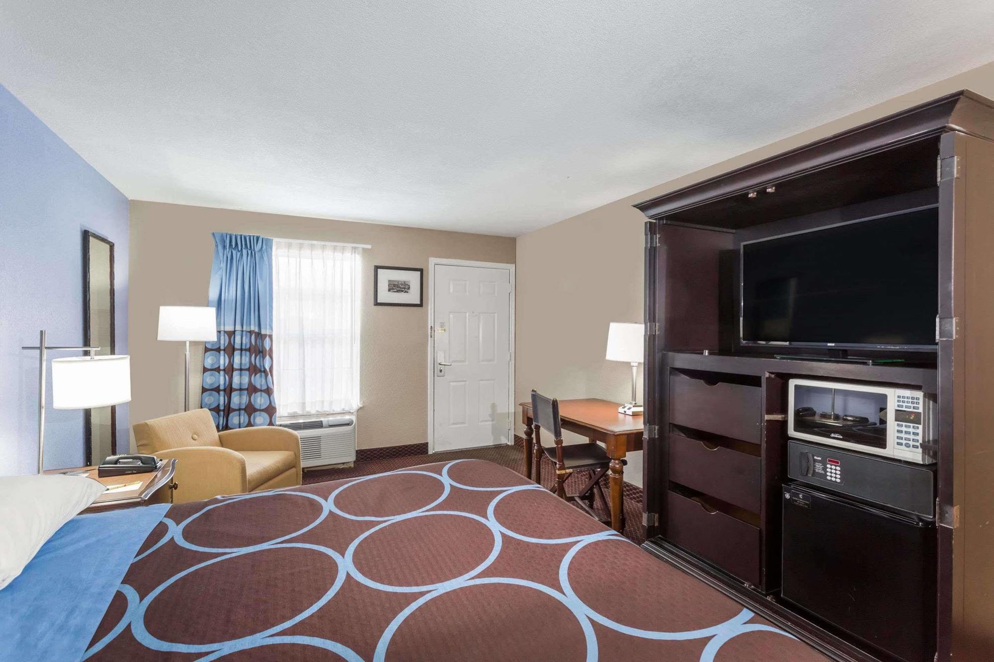 Super 8 By Wyndham Foley Motel Exterior photo